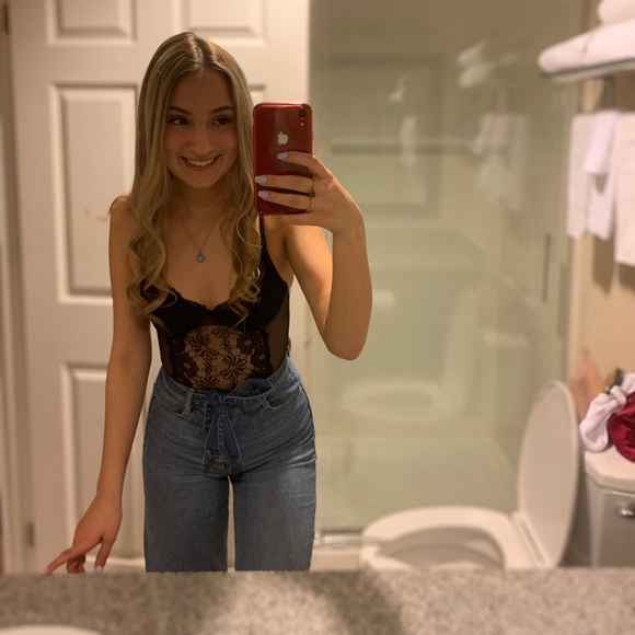 Meet your Posher, Stephanie - Picture 1 of 1